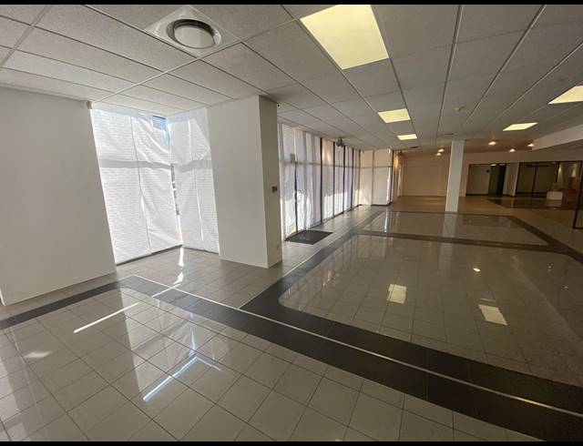 374M² OFFICE TO LET IN CLAREMONT